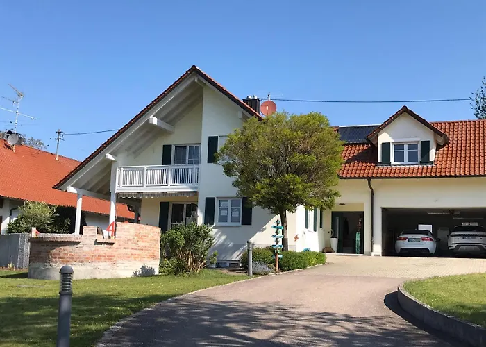 Gelbe 10 - Wohlfuehloase Fuer Die Ganze Familie - Naehe Legoland